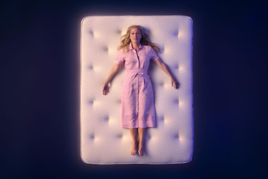 Dreams ad with Gillian Anderson